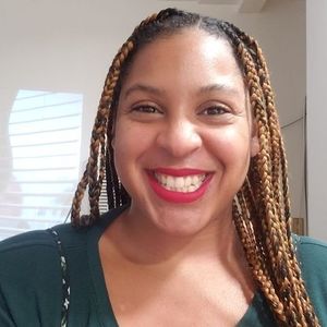 Meet your Posher, Simone